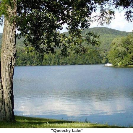 2 Bed Berkshire Getaway Minutes To Jiminy Peak Ski Ханкок Экстерьер фото