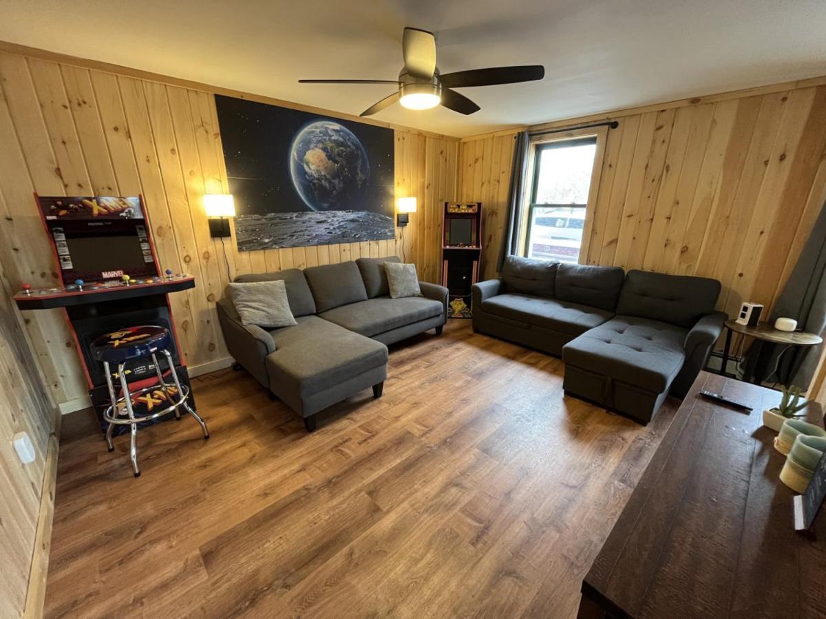 2 Bed Berkshire Getaway Minutes To Jiminy Peak Ski Ханкок Экстерьер фото